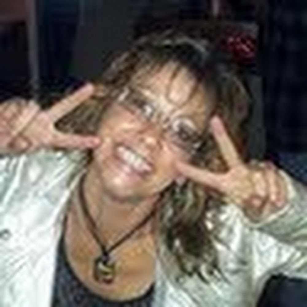 Meet your Posher, Suzanne